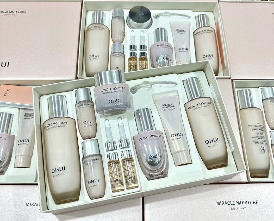 Bộ Dưỡng Da Ohui Micracle Moisture Special Set 9sp 2