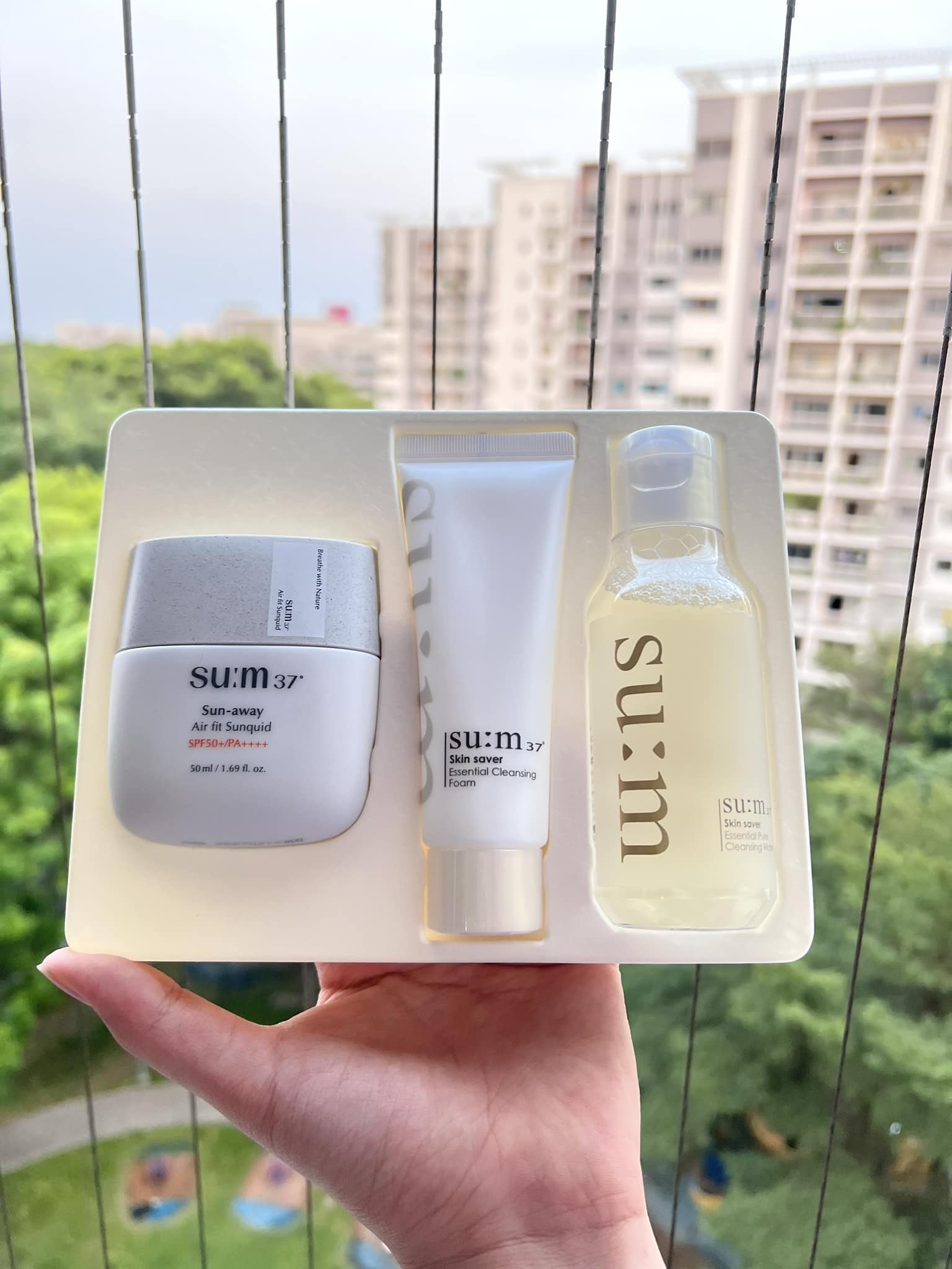 Set Kem Chống Nắng Sum37 Sun Away 1