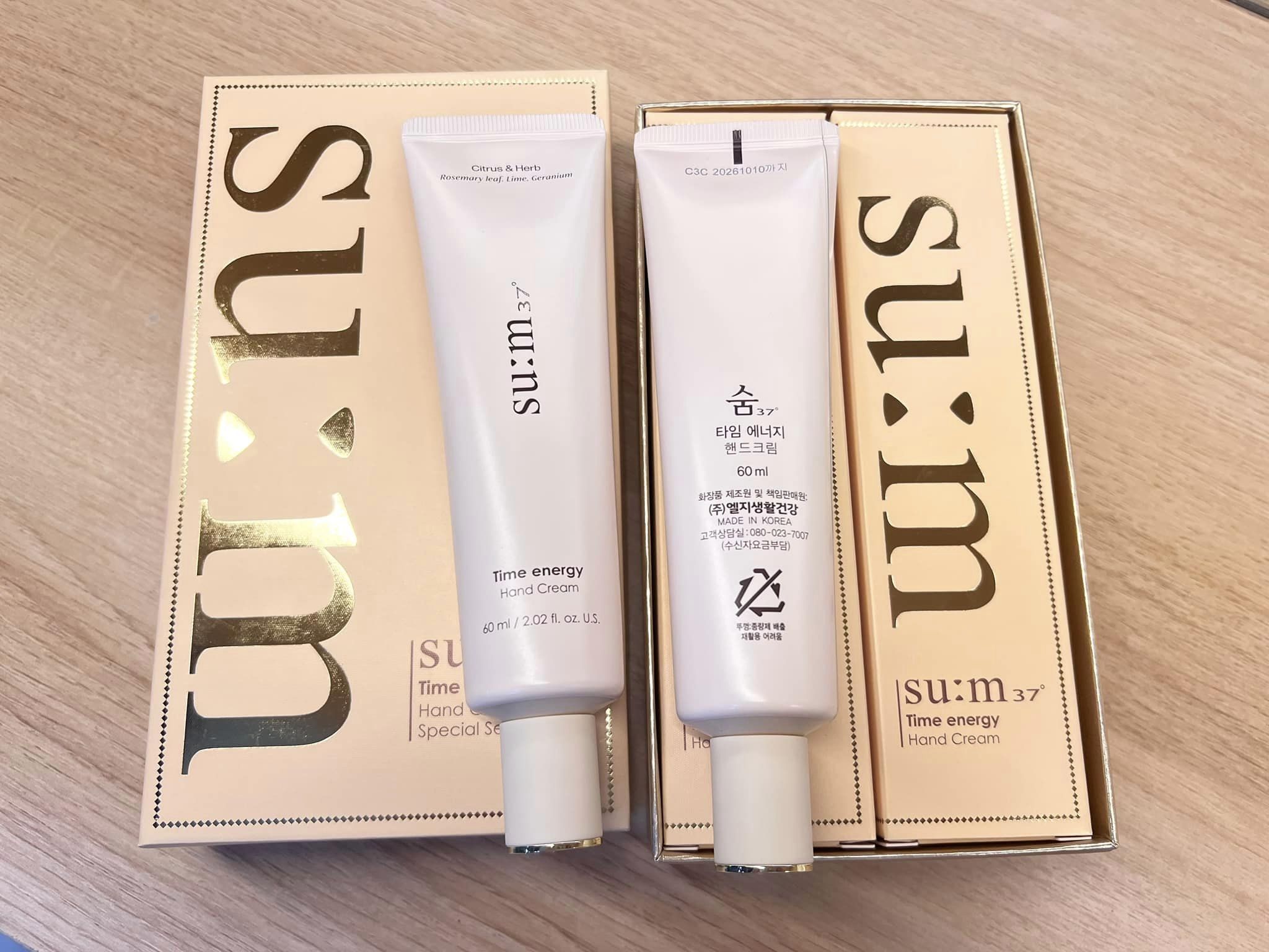 Set Kem Dưỡng Da Tay Sum37 Time Energy Hand Cream 1