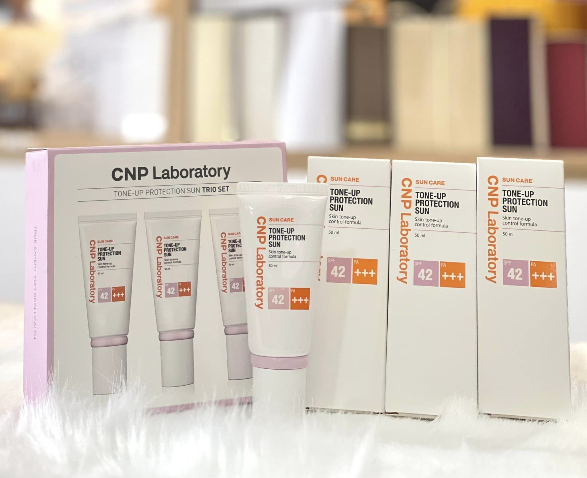 Kem Chống Nắng CNP Laboratory Tone Up Protection Sun 2