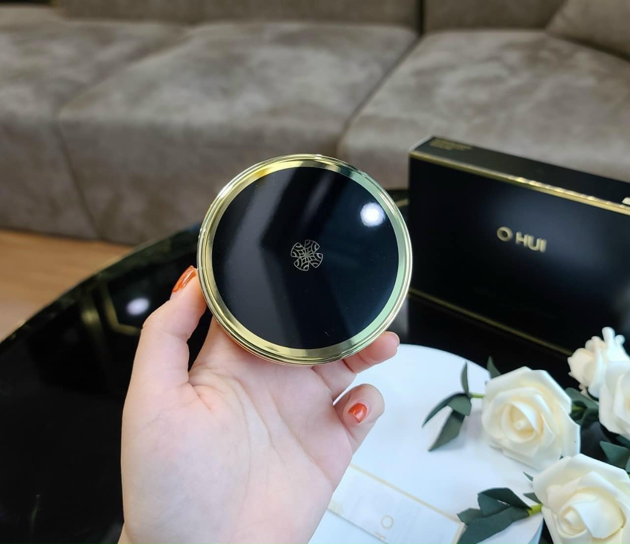 Set Phấn Nước Ohui Đen Ultimate Cover Cushion Moisture 2