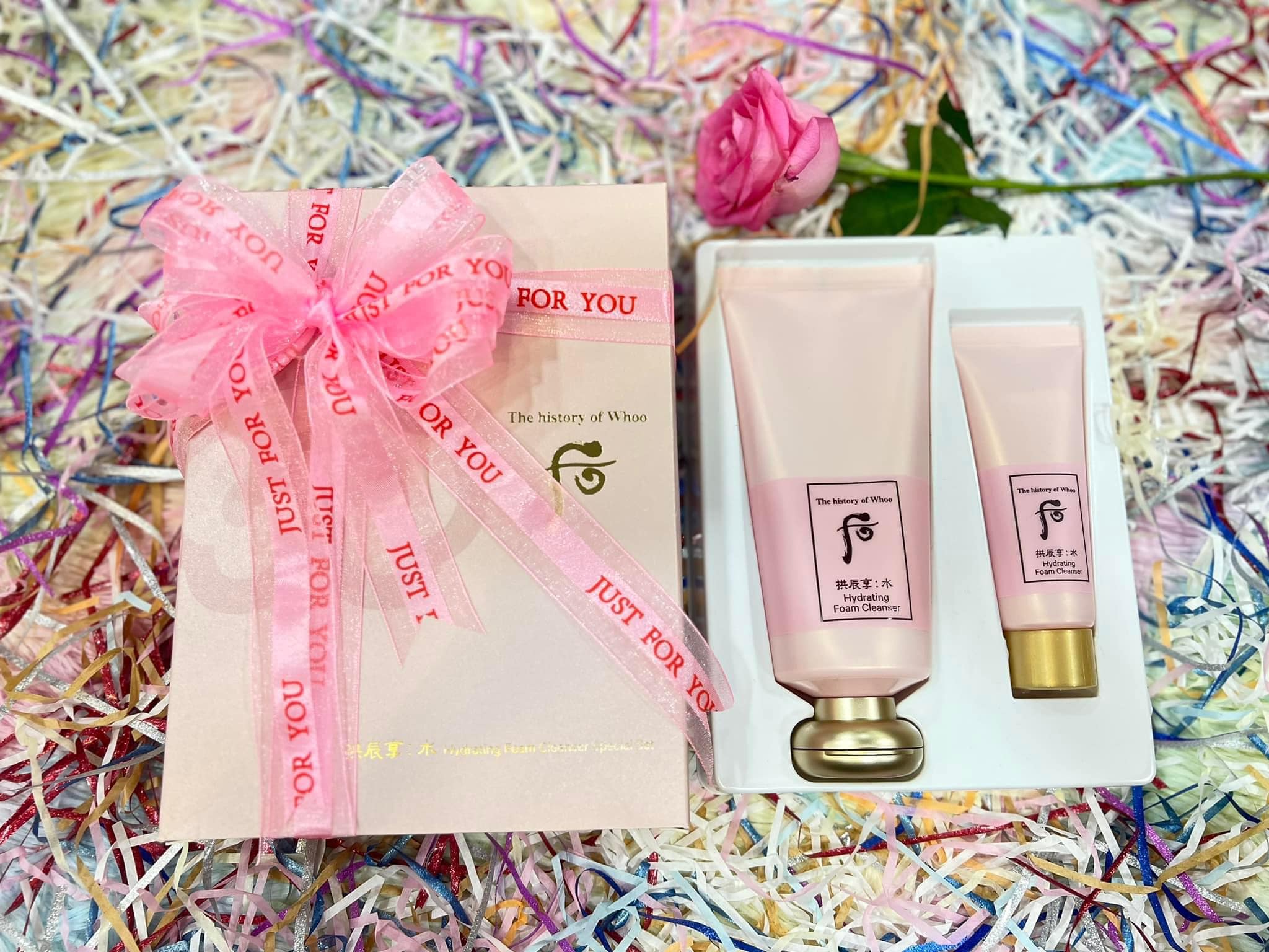 Set Sữa Rửa Mặt Whoo Hồng Gongjinhyang Soo Hydrating Foam Cleanser 1