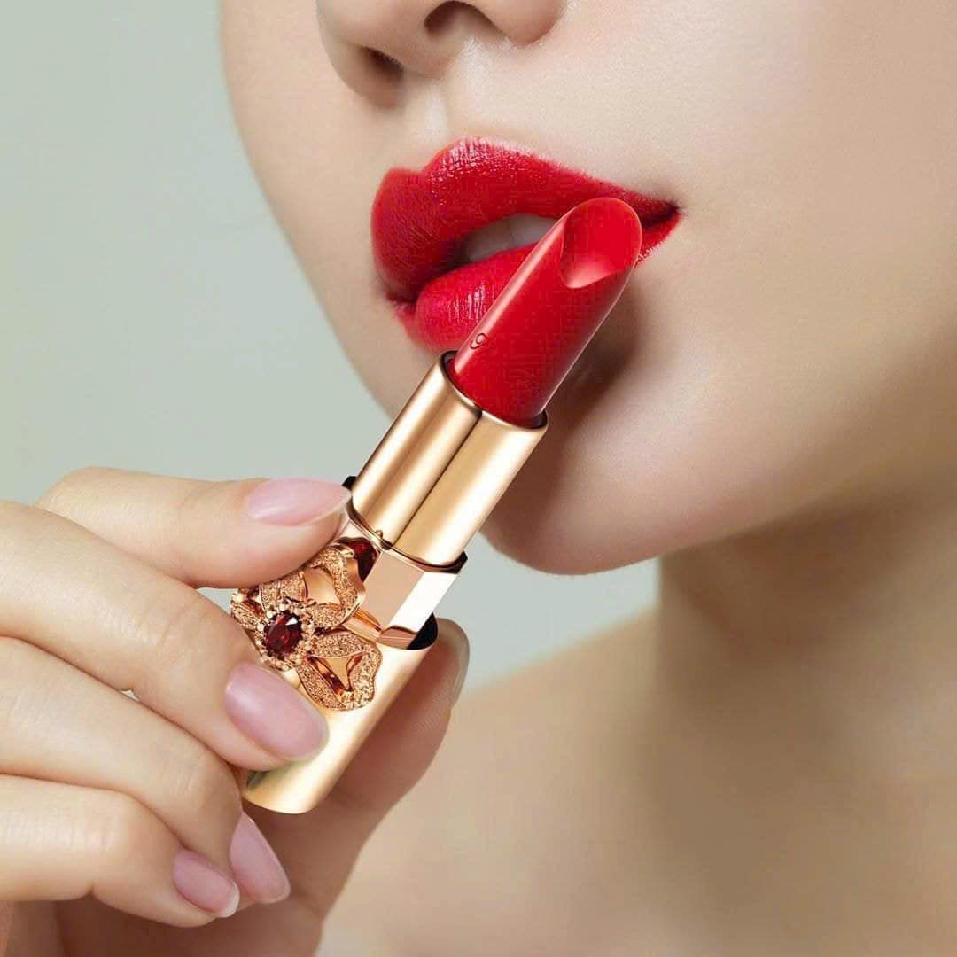 Son OHUI The First Geniture Lipstick 1